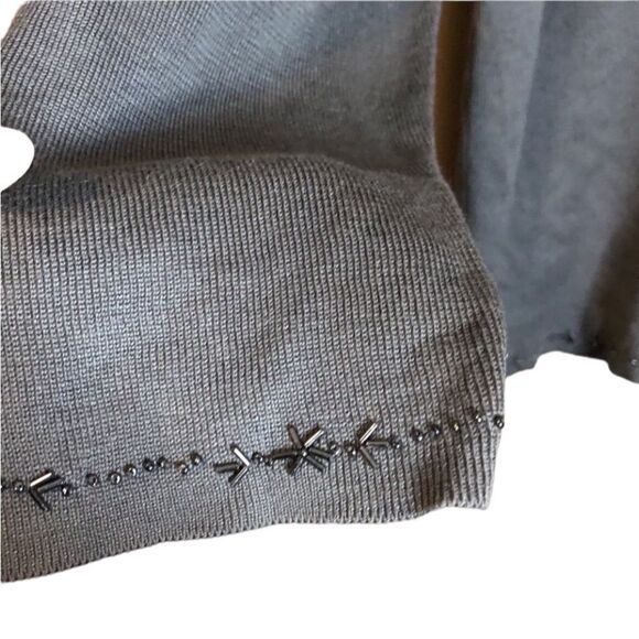 NWT! Studio g silk blend cardigan with beading - Picture 9 of 12
